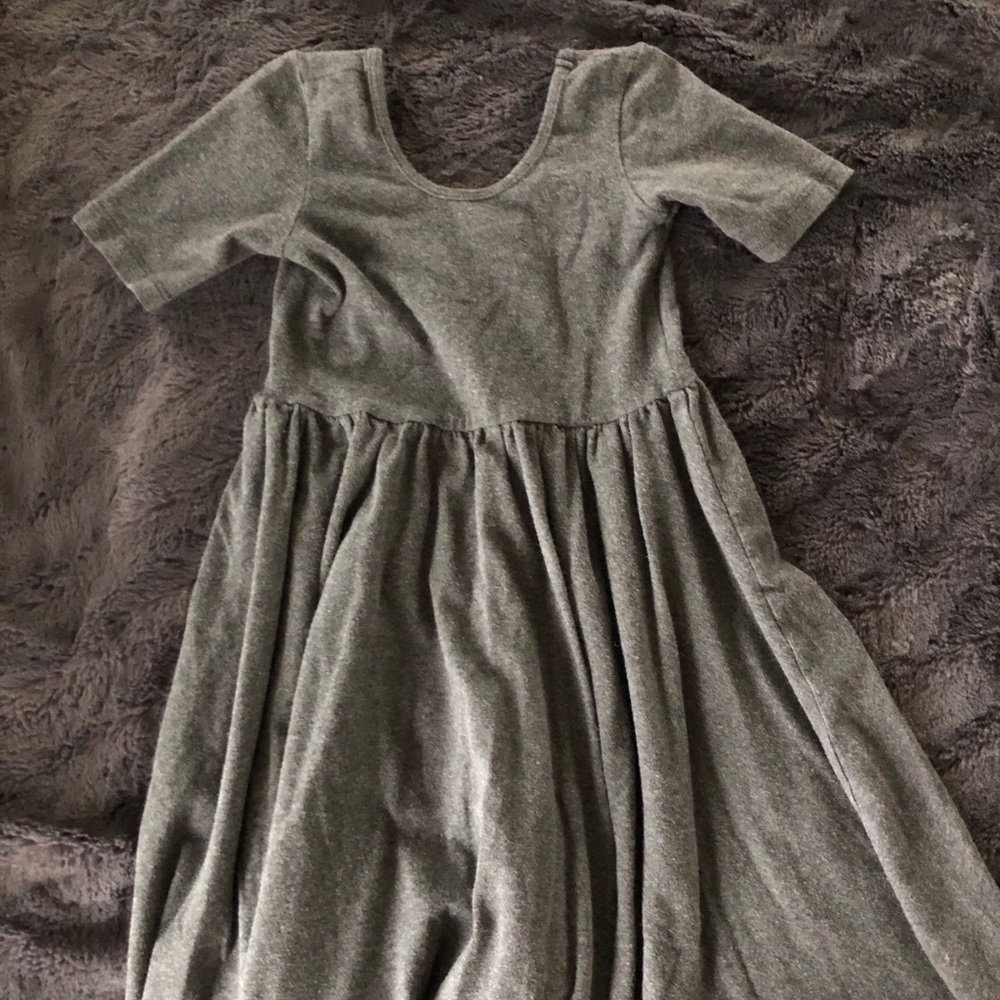 Alice and Ames charcoal size 6